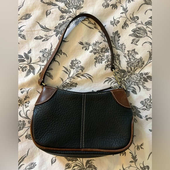 Vintage Dooney & Bourke pebbled leather wristlet very good condition - Picture 2 of 8